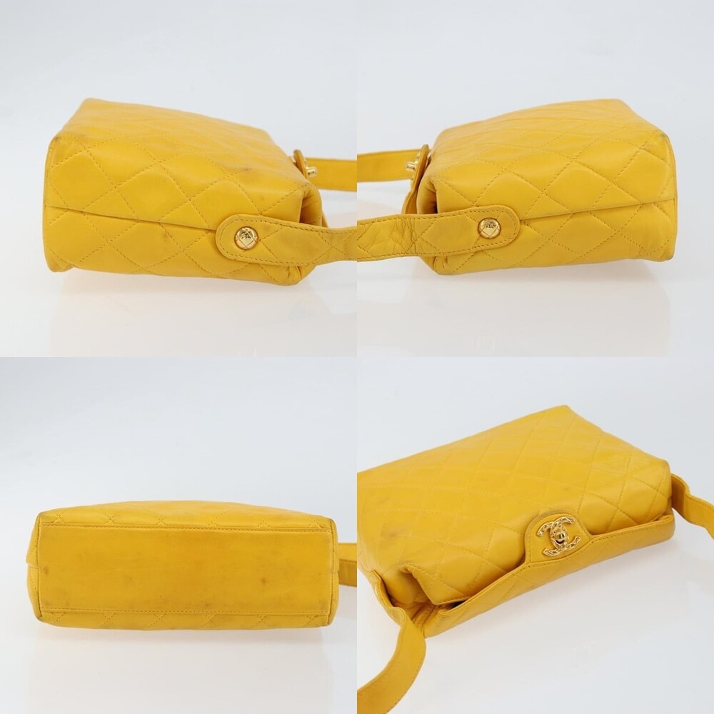 Chanel Matelasse Shoulder Bag - Picture 3 of 7